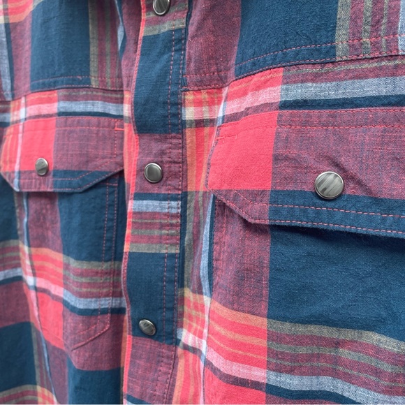 Men’s Plaid Columbia Dress Shirt - Picture 3 of 3